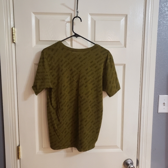Nike tee - Picture 3 of 4